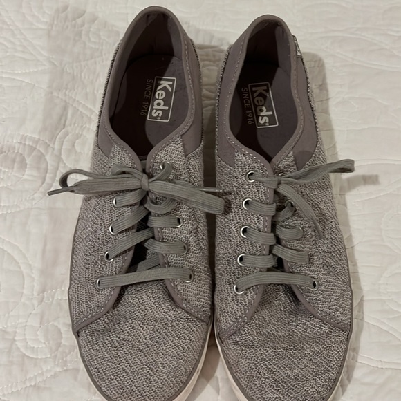 Gently Used Keds Flat Gray Cloth Sneakers, Size 9.5 - Picture 3 of 6
